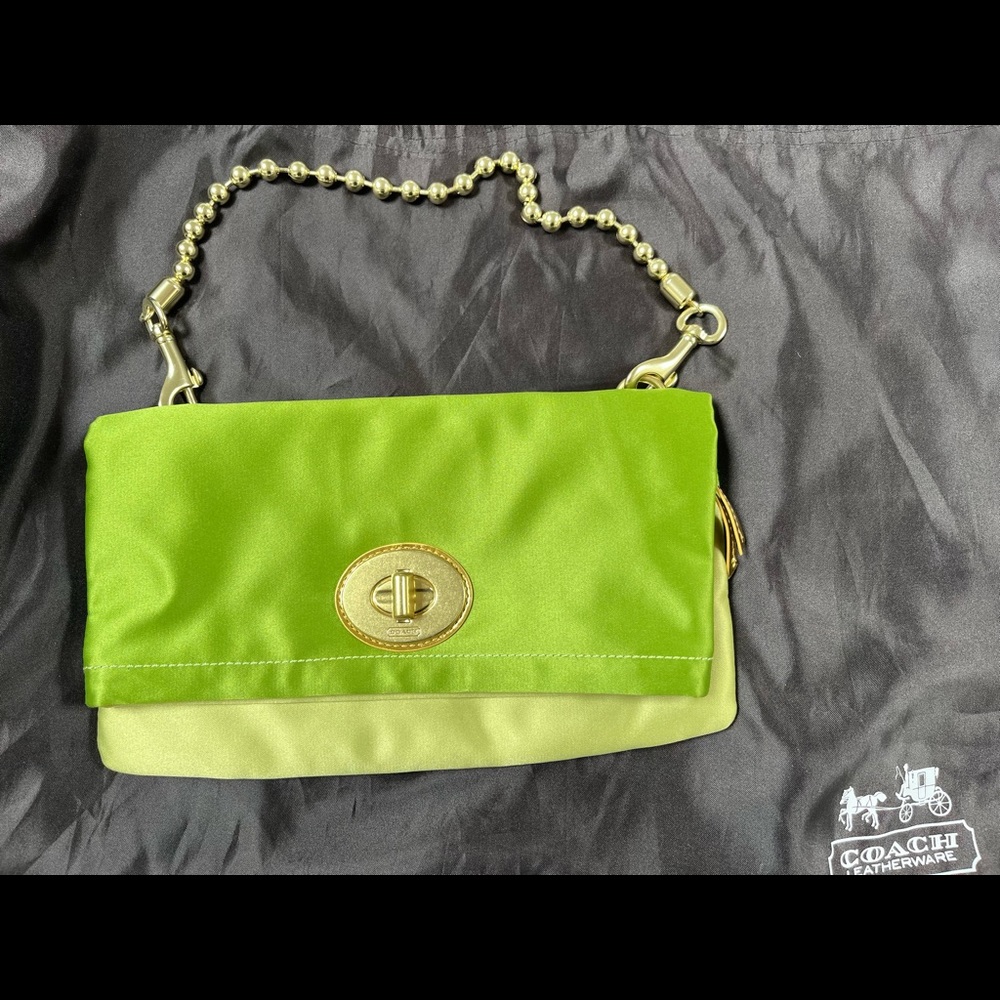 Rare Authentic Coach two toned clutch. Mint condition! Beautiful vintage clutch!
